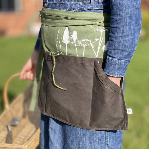 'Hedgerow' Waxed Garden Apron