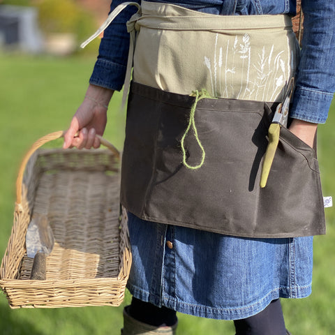 'Meadow' Waxed Garden Apron